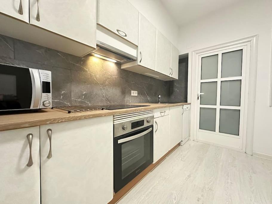 Apartamento Arte Y Nuevo En El Centro Vigo Exterior foto